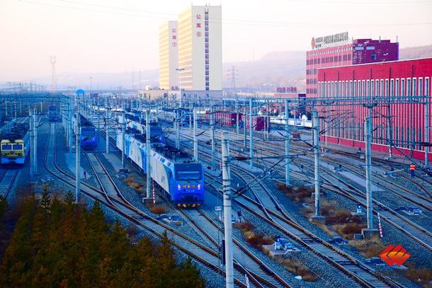 Operating Mileage of 10,000-ton Driverless Trains of Baoshen Railway Exceeds 400,000 Kilometers-1