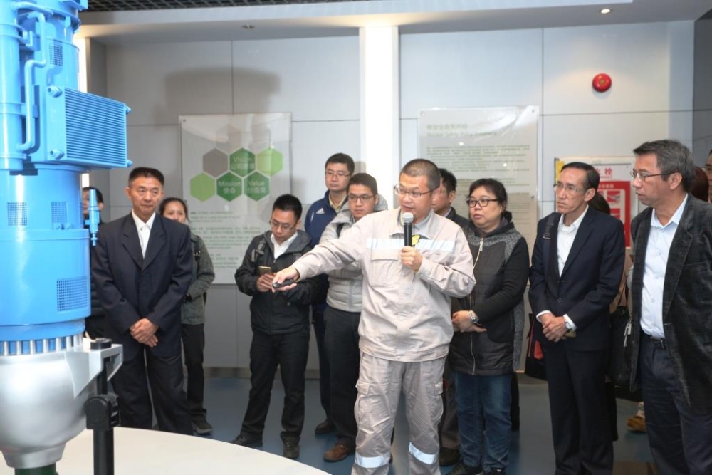 Taishan Nuclear Power Plant receives Macao delegates-2