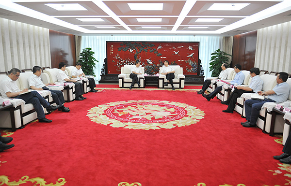 Zhao Jianguo, Cheng Niangao met with Si Zefu of Harbin Electric-1